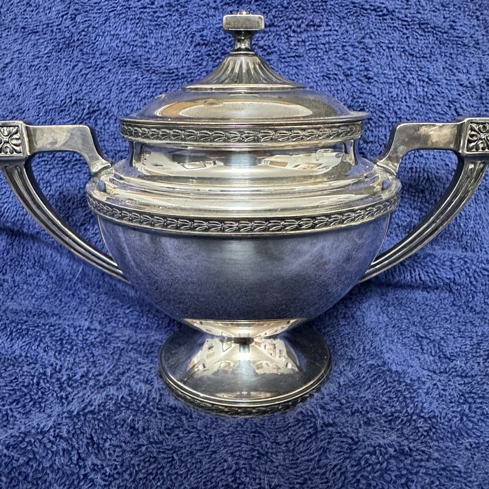 Silverplated Universal SPNS 8800 Sugar Bowl